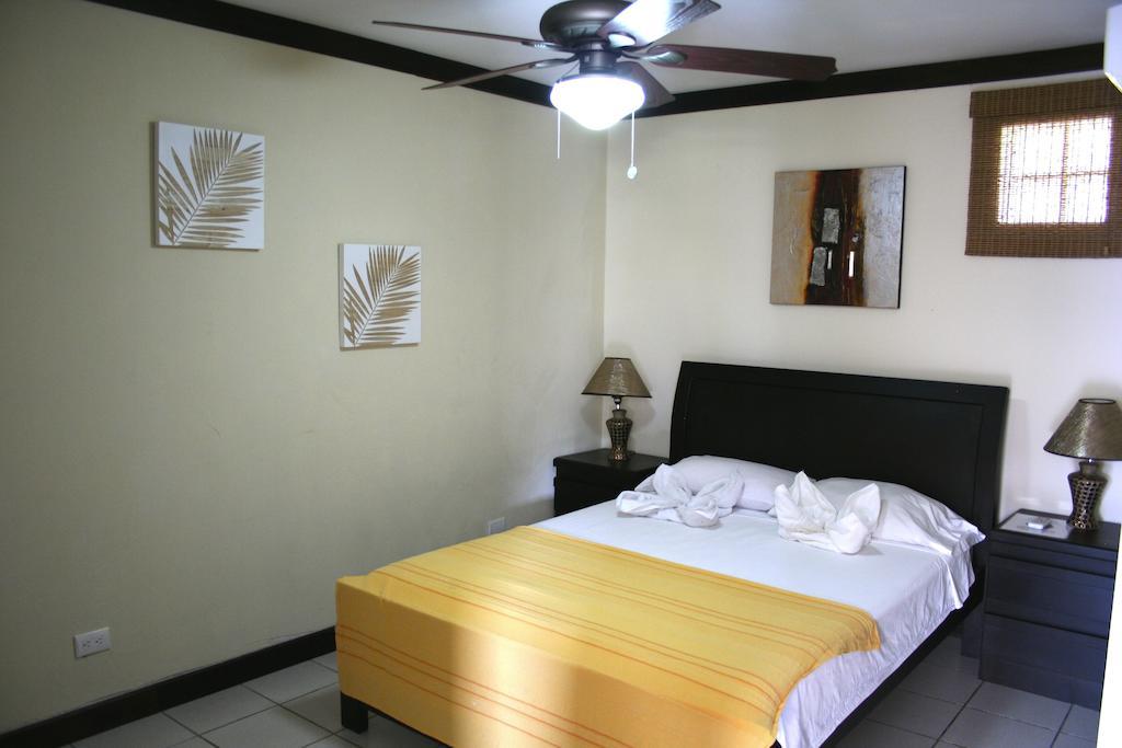 Tuanis Aparthotel Jaco Bagian luar foto