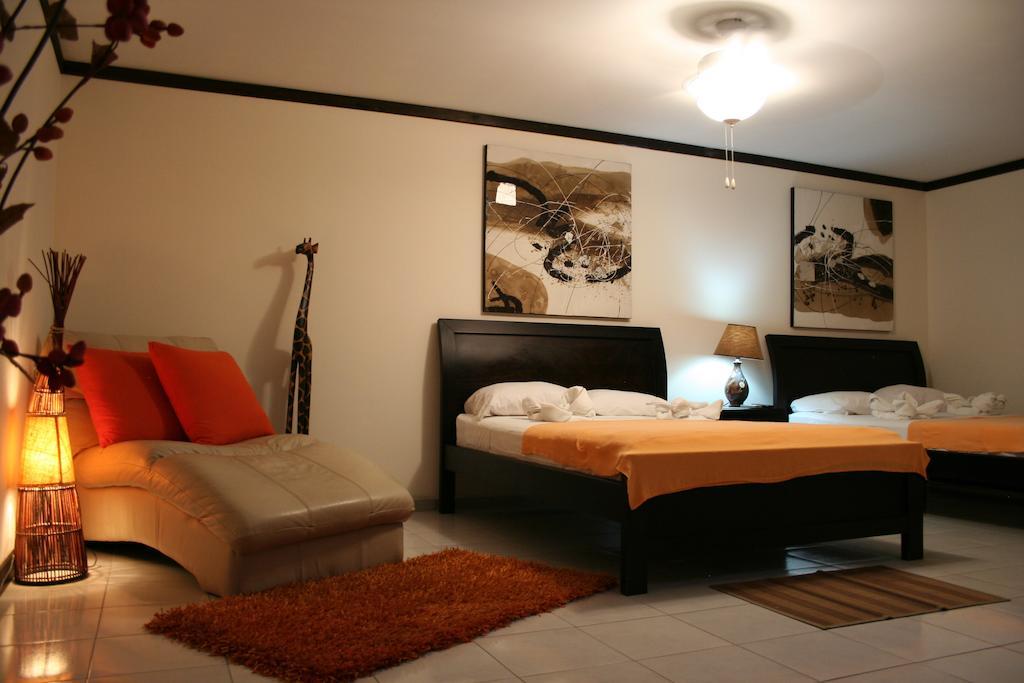 Tuanis Aparthotel Jaco Ruang foto