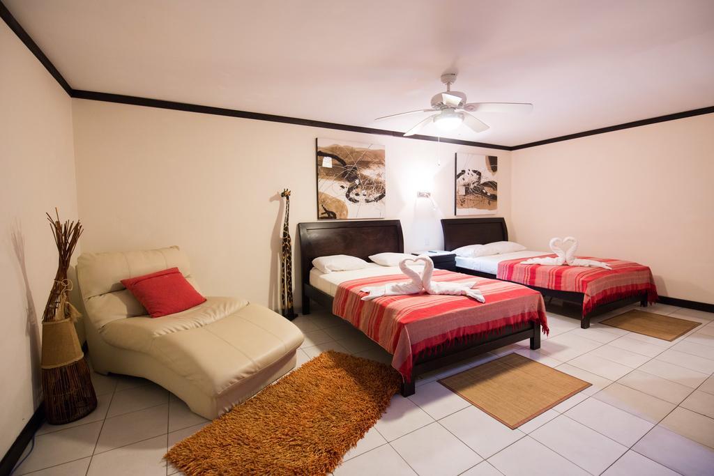 Tuanis Aparthotel Jaco Bagian luar foto
