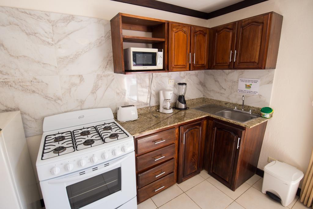 Tuanis Aparthotel Jaco Bagian luar foto