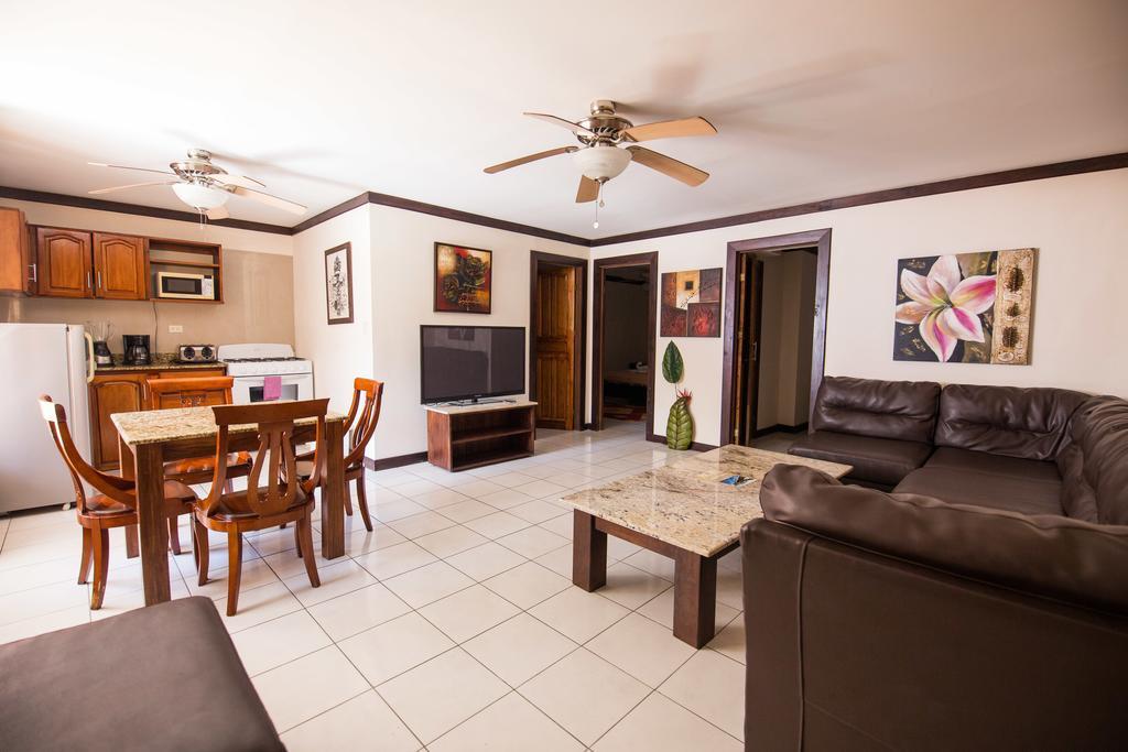 Tuanis Aparthotel Jaco Bagian luar foto